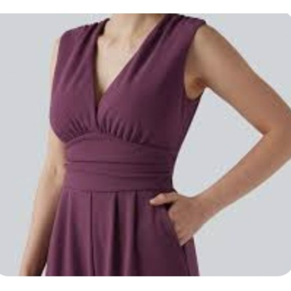 Halara Women XS Purple V-Neck Wide Leg Jumpsuit Cutout Back Sleeveless Pockets